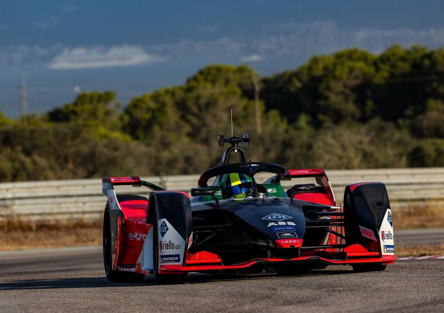  Audi e-tron FE06 ABT Schaeffler 2019 года  (фото 21 из 38)